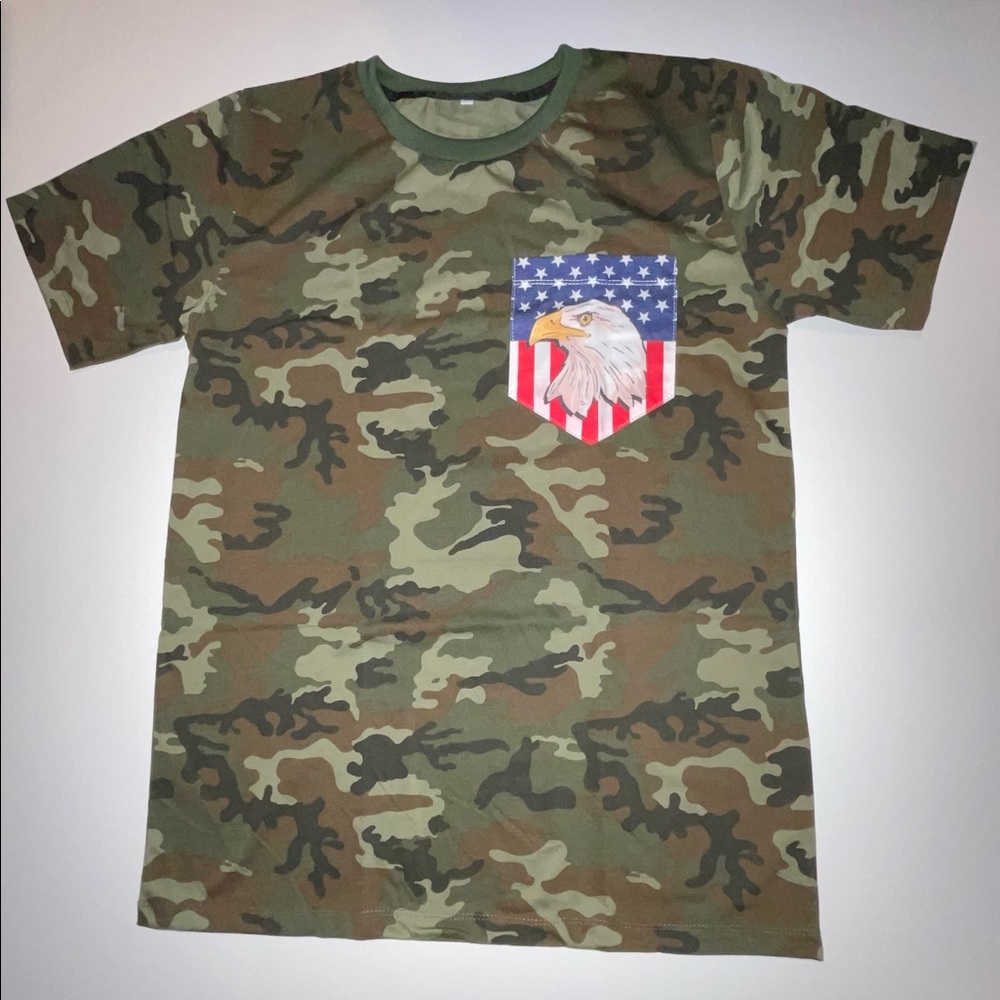 Unisex Camo tee with Eagle pocket.